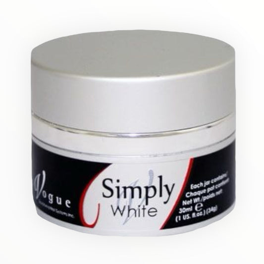 Simply Medium Build white de la marque En Vogue est un gel dur auto-nivelant à viscosité moyenne